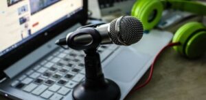 Plak kayıtlarının CD'lerden veya yüksek bit hızlı MP3'ten daha iyi ses kalitesine sahip olduğu düşünülüyor mu ? 3 Plak kayıtlarının CD'lerden veya yüksek bit hızlı MP3'ten daha iyi ses kalitesine sahip olduğu düşünülüyor mu ?