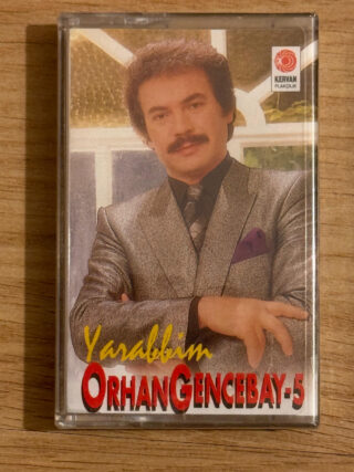 Yeni Basım Plaklar Yeni Basım Plaklar Devamı &nbsp; Dönem Baskı 33lük Plaklar Dönem Basım Plaklar Devamı &nbsp; 45'lik Plaklar  45 lik Plaklar Devamı &nbsp; Yabancı Plaklar Yabancı Plaklar Devamı &nbsp; Kasetler Kasetler Devamı &nbsp; CD Dvd Md LazerDisk &nbsp; &nbsp; Cd Dvd Md LazerDisk Devamı &nbsp; Sahip olduğunuz plakları ister evinizden, isterseniz kargo ile göndermeli, değerinde nakit ödeme ile satın alıyoruz. 0 542 636 04 01 Bize ulaşmanız yeterlidir. Plak Satın Al – Dönem Plak &nbsp; PLAK SATMAK İSTİYORUM Plaklarınızı adresinizden nakit ödeme yaparak alıyoruz. Sahip olduğunuz, miras kalan plaklarınız mı var ? Tartarak kilo ile alırım diyen sokak eskicileri size düşük fiyat mı verdi ? Bize plaklarınızın resmini atarak daha iyi fiyata satabilirsiniz. PLAK ALAN YERLER Sosyal medya sitelerinde ve piyasada plak alan şahıslar ile karşılaşmış ve değerine göre değil kilo ile alım yaptıklarını görmüşsünüzdür. Verdikleri fiyat sizi memnun etmedi ise birde bizim fiyatımızı duymak ister misiniz ? Yabancı, Türkçe ve yerli 45’lik, Yabancı, Türkçe ve yerli 33’lük, Long Play (LP) Yabancı, Türkçe ve yerli taş plak, Plak Satın Al, eski plak, nadir plak alan yerler…. Bu aralamaları Google da yapmaktan sıkılmadınız mı ? DonemPlak.com olarak plaklarınıza hak ettikleri değeri vererek değerlendirmenize yardımcı olmak ve almak istiyoruz.. PLAKLARIMI NASIL SATABİLİRİM ? Yapmanız gereken plaklarınızın ve varsa kaplarının önlü arkalı net resimlerini çekerek 7/24 05426360401 nolu telefona whatsapp tan göndermeniz yeterlidir. En kısa sürede size dönüş yapacağız.. Dönem Plak, 33lük Plak, 45lik Plak, Kaset, Nadir Dönem Basım Plaklar, 2. el plak, 2. el plak fiyatları, Plak Çalar Fiyatları, Plak Makinesi, Plak Fiyatları, plak çalar (pikap), Ucuz Plak, aramalarınız ile sitemize ulaştınız. Tam Yerindesiniz.. Dönem Baskı Plak Satın alabilirsiniz. Plak Satın Al - Dönem Plak Plak Doldurma Baskı Nasıl Yaptırabilirim ? 4  KOLAY ADIMDA SİZE ÖZEL PLAĞINIZI OLUŞTURUN:      1. Plağınızda hangi müziğin olmasını istediğinize karar verin ve bize gönderin.       ( 33lük Plaklar için 18+18 dk Toplam 36 dk makul süredir. )          Tüm yaygın müzik dosyalarını (wav, mp3, flac, wma, aif, m4a…) ve youtube, spotify linkleri kabul ediyoruz,           Parçalarınızın plakta belirli bir sırada olmasını istiyorsanız, dosyalarınızı yeniden adlandırın veya bize bir liste yapınız. (A1, A2… B1, B2…).      2. Kapak ön/arka ve plak orta etiketleri ( 9cm cap ),  A ve B Tarafı için fotoğraflarınızı gönderin (toplam 4 fotoğraf, 33*33 cm boyutlarında yüksek kalite)         resimlerinizi yeniden adlandırın . (Ön kapak, Arka Kapak, A Etiket, B Etiket).Kapaklar karton ve selefon kaplıdır.       3. İsterseniz renkli plak veya Picture Disk  yaptırabilirsiniz. Yukarıdaki fiyat siyah renk standart plak icin gecerlidir.      4. Sitemizden üzerinden ödemeyi yapın.          Daha sonra içinizin rahat etmesi için ortalama 15 gün icinde  yazdırır, basar, gönderir ve size bir kargo takip bağlantısı veririz.           Bizimle çalışırken hayallerinizi zorlayabilirsiniz. Siz hayalinizi söyleyin sizin için gerçekleştirelim.    💿NEDEN BİZİ SEÇMELİSİNİZ?      1. Endüstri Standardı Perakende Kalitesi      2. Minimum Miktar Gerekmez.      3. Gizliliğe önem veririz. Siparişinizin içeriği ve isminiz 3. şahıslara bilgi veya referans olarak sunulmaz.  Plaklar yurtdısında  yaptırılmakta, fiyatlara gümrük ve kargo bedelleri dahil,  Ortalama teslim süresi 30-45 gün arasındadır. İsterseniz (100 Euro ) Ücreti karşılığında ( 5-15 gün teslimli) Hızlı Kargo Kullanabilirsiniz. 