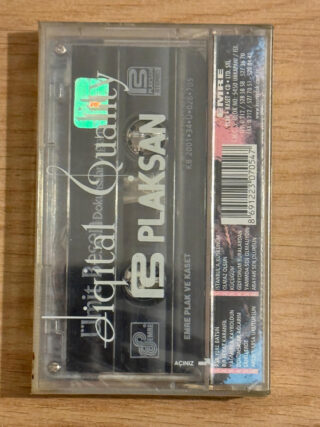 Yeni Basım Plaklar Yeni Basım Plaklar Devamı &nbsp; Dönem Baskı 33lük Plaklar Dönem Basım Plaklar Devamı &nbsp; 45'lik Plaklar  45 lik Plaklar Devamı &nbsp; Yabancı Plaklar Yabancı Plaklar Devamı &nbsp; Kasetler Kasetler Devamı &nbsp; CD Dvd Md LazerDisk &nbsp; &nbsp; Cd Dvd Md LazerDisk Devamı &nbsp; Sahip olduğunuz plakları ister evinizden, isterseniz kargo ile göndermeli, değerinde nakit ödeme ile satın alıyoruz. 0 542 636 04 01 Bize ulaşmanız yeterlidir. Plak Satın Al – Dönem Plak &nbsp; PLAK SATMAK İSTİYORUM Plaklarınızı adresinizden nakit ödeme yaparak alıyoruz. Sahip olduğunuz, miras kalan plaklarınız mı var ? Tartarak kilo ile alırım diyen sokak eskicileri size düşük fiyat mı verdi ? Bize plaklarınızın resmini atarak daha iyi fiyata satabilirsiniz. PLAK ALAN YERLER Sosyal medya sitelerinde ve piyasada plak alan şahıslar ile karşılaşmış ve değerine göre değil kilo ile alım yaptıklarını görmüşsünüzdür. Verdikleri fiyat sizi memnun etmedi ise birde bizim fiyatımızı duymak ister misiniz ? Yabancı, Türkçe ve yerli 45’lik, Yabancı, Türkçe ve yerli 33’lük, Long Play (LP) Yabancı, Türkçe ve yerli taş plak, Plak Satın Al, eski plak, nadir plak alan yerler…. Bu aralamaları Google da yapmaktan sıkılmadınız mı ? DonemPlak.com olarak plaklarınıza hak ettikleri değeri vererek değerlendirmenize yardımcı olmak ve almak istiyoruz.. PLAKLARIMI NASIL SATABİLİRİM ? Yapmanız gereken plaklarınızın ve varsa kaplarının önlü arkalı net resimlerini çekerek 7/24 05426360401 nolu telefona whatsapp tan göndermeniz yeterlidir. En kısa sürede size dönüş yapacağız.. Dönem Plak, 33lük Plak, 45lik Plak, Kaset, Nadir Dönem Basım Plaklar, 2. el plak, 2. el plak fiyatları, Plak Çalar Fiyatları, Plak Makinesi, Plak Fiyatları, plak çalar (pikap), Ucuz Plak, aramalarınız ile sitemize ulaştınız. Tam Yerindesiniz.. Dönem Baskı Plak Satın alabilirsiniz. Plak Satın Al - Dönem Plak Plak Doldurma Baskı Nasıl Yaptırabilirim ? 4  KOLAY ADIMDA SİZE ÖZEL PLAĞINIZI OLUŞTURUN:      1. Plağınızda hangi müziğin olmasını istediğinize karar verin ve bize gönderin.       ( 33lük Plaklar için 18+18 dk Toplam 36 dk makul süredir. )          Tüm yaygın müzik dosyalarını (wav, mp3, flac, wma, aif, m4a…) ve youtube, spotify linkleri kabul ediyoruz,           Parçalarınızın plakta belirli bir sırada olmasını istiyorsanız, dosyalarınızı yeniden adlandırın veya bize bir liste yapınız. (A1, A2… B1, B2…).      2. Kapak ön/arka ve plak orta etiketleri ( 9cm cap ),  A ve B Tarafı için fotoğraflarınızı gönderin (toplam 4 fotoğraf, 33*33 cm boyutlarında yüksek kalite)         resimlerinizi yeniden adlandırın . (Ön kapak, Arka Kapak, A Etiket, B Etiket).Kapaklar karton ve selefon kaplıdır.       3. İsterseniz renkli plak veya Picture Disk  yaptırabilirsiniz. Yukarıdaki fiyat siyah renk standart plak icin gecerlidir.      4. Sitemizden üzerinden ödemeyi yapın.          Daha sonra içinizin rahat etmesi için ortalama 15 gün icinde  yazdırır, basar, gönderir ve size bir kargo takip bağlantısı veririz.           Bizimle çalışırken hayallerinizi zorlayabilirsiniz. Siz hayalinizi söyleyin sizin için gerçekleştirelim.    💿NEDEN BİZİ SEÇMELİSİNİZ?      1. Endüstri Standardı Perakende Kalitesi      2. Minimum Miktar Gerekmez.      3. Gizliliğe önem veririz. Siparişinizin içeriği ve isminiz 3. şahıslara bilgi veya referans olarak sunulmaz.  Plaklar yurtdısında  yaptırılmakta, fiyatlara gümrük ve kargo bedelleri dahil,  Ortalama teslim süresi 30-45 gün arasındadır. İsterseniz (100 Euro ) Ücreti karşılığında ( 5-15 gün teslimli) Hızlı Kargo Kullanabilirsiniz. 